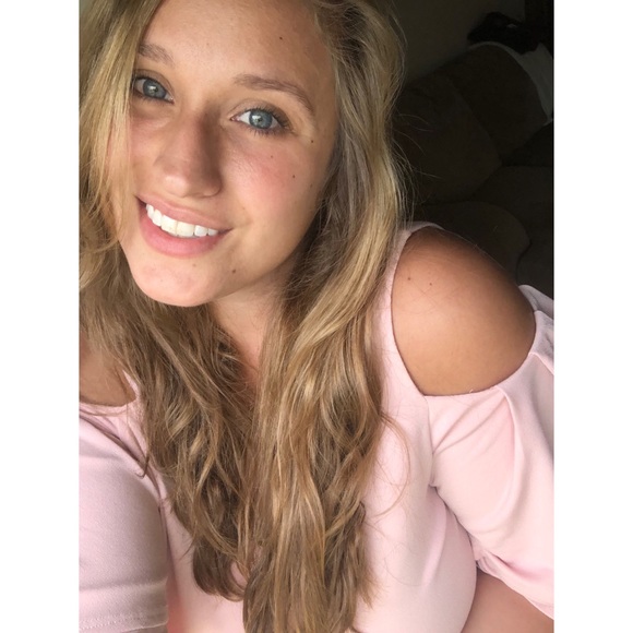 Meet your Posher, Eva - Picture 1 of 1